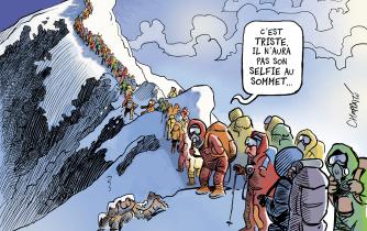 Foule et drames sur l'Everest