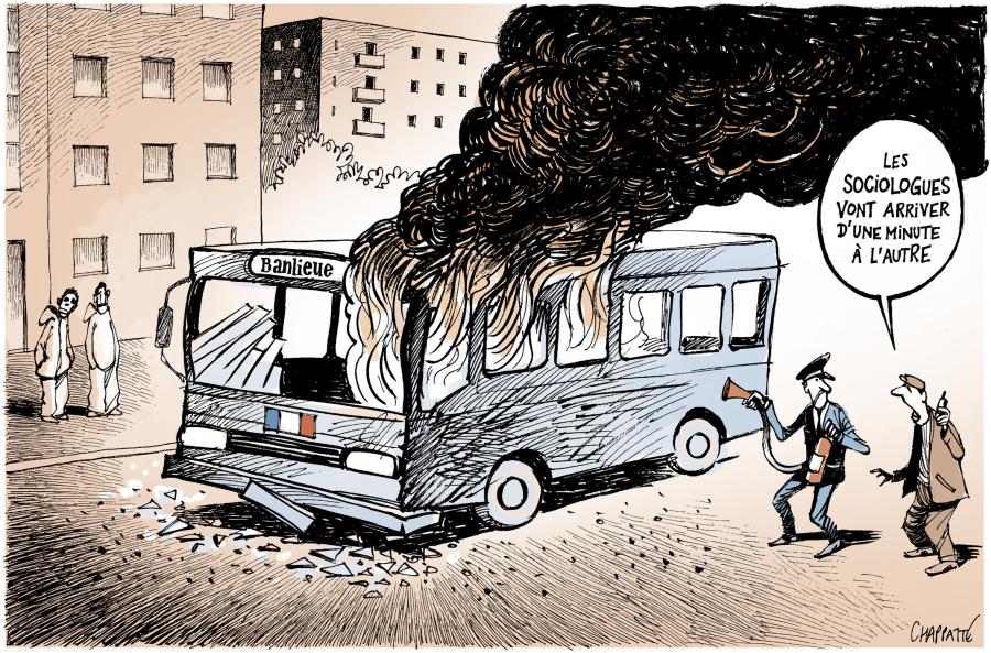 Les banlieues françaises se rallument Les banlieues françaises se rallument Les banlieues françaises se rallument