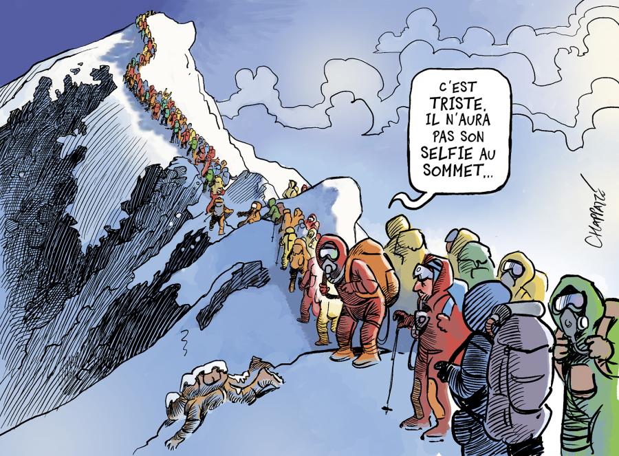 Foule et drames sur l'Everest Foule et drames sur l'Everest